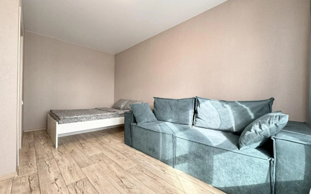 Hugge Place on Yasny Bereg Street 1/1