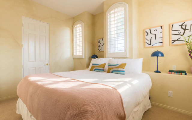 80364 La Quinta 5 Br Home