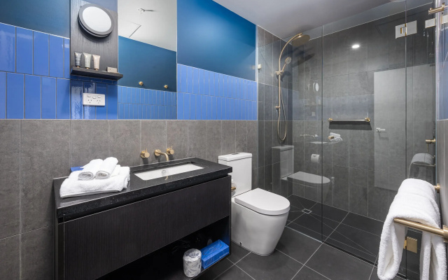 Oros Hotel and Apartments