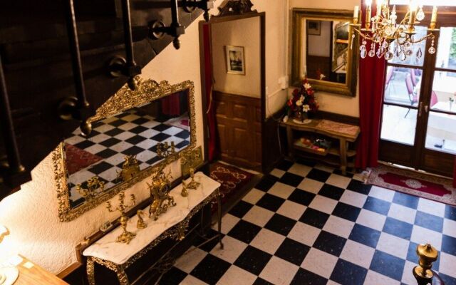 Hôtel Le Mont Royal