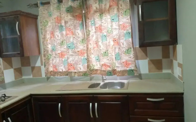 Oyibi New Furnished House - Charming 3 Bedroom