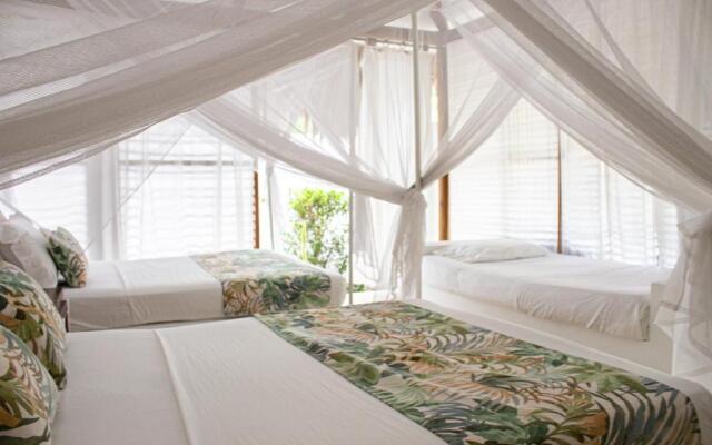 Huku Beach Hostel