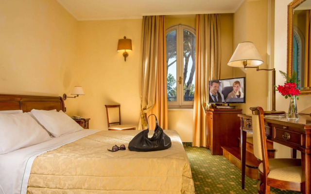 Hotel Verdeborgo