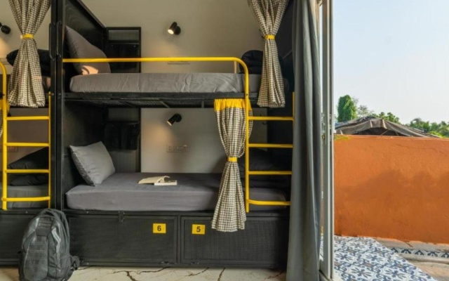 The Hosteller Goa, Mandrem