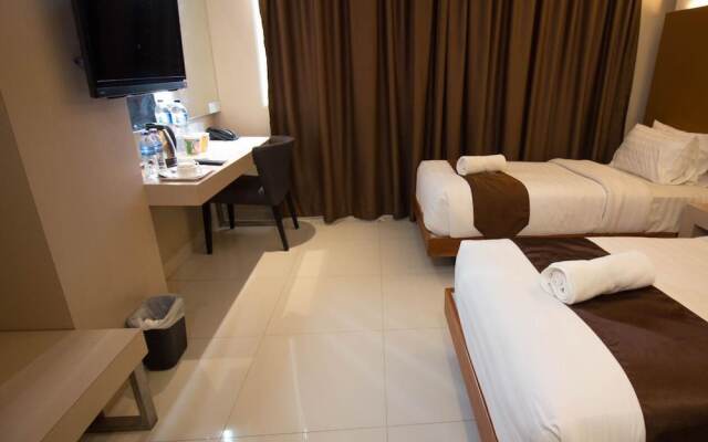 Sky Inn Express Hotel