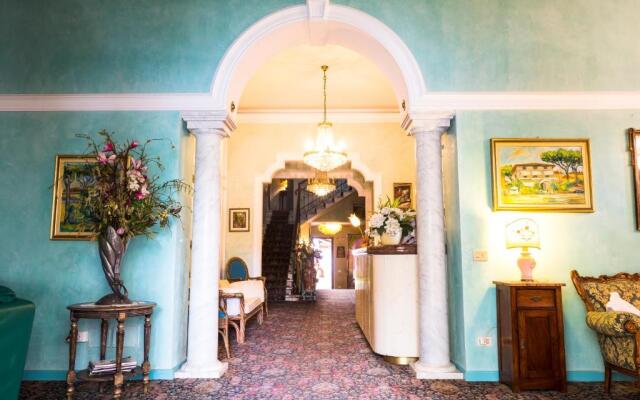 Hotel Sonia