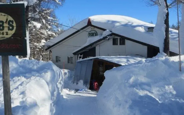 Tob's House