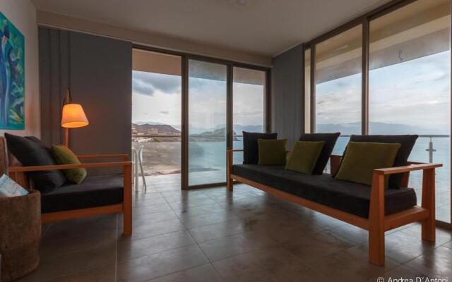 Seafront Holiday House on the Mindelo Bay