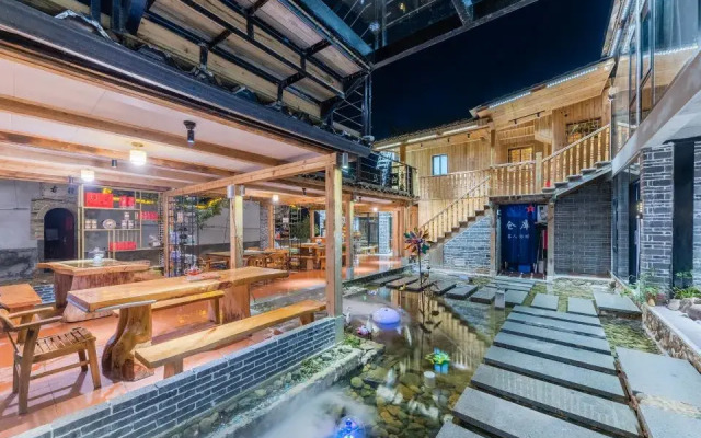Huasao·1949 Designer Parent-Child Vacation Type Smart Homestay (Nanjing Yunshuiyao Waterwheel Store）