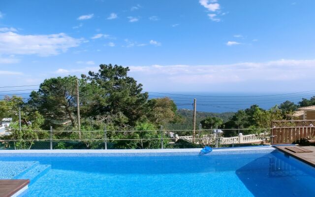 104663 -  Villa in Lloret de Mar