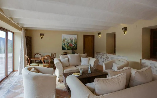 La Escondida Singular's Hotels & Restaurants