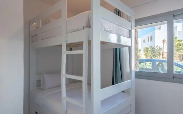 Vesta - Superior Apt - 3Br - Swan Lake