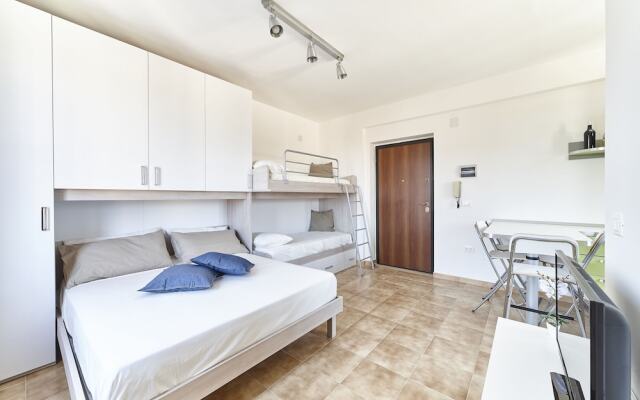 Specchio Apartment