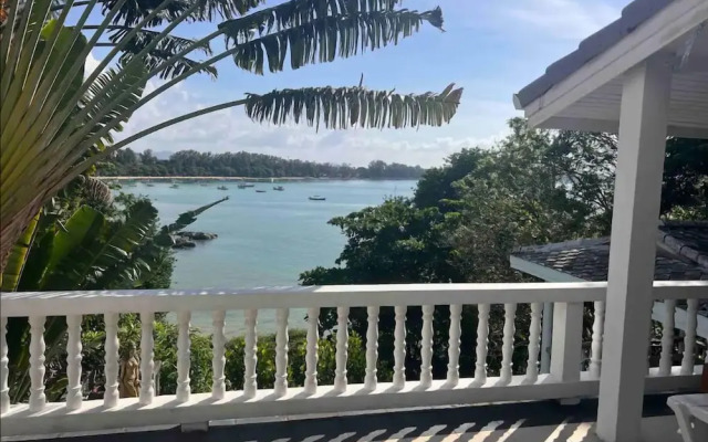 Beachfront Sea View Pool Villa