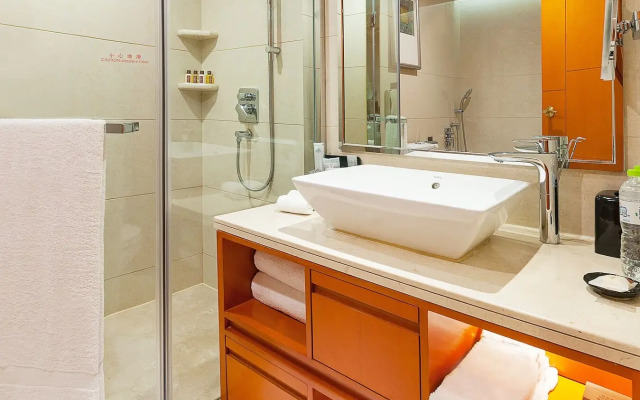 Sheraton Chengdu Lido Hotel