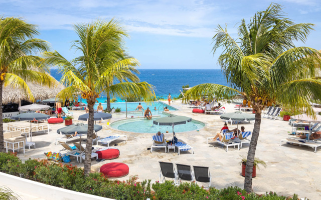Coral Estate Luxury Resort