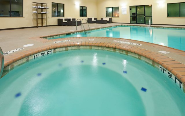 Holiday Inn Express & Suites Lubbock West by IHG