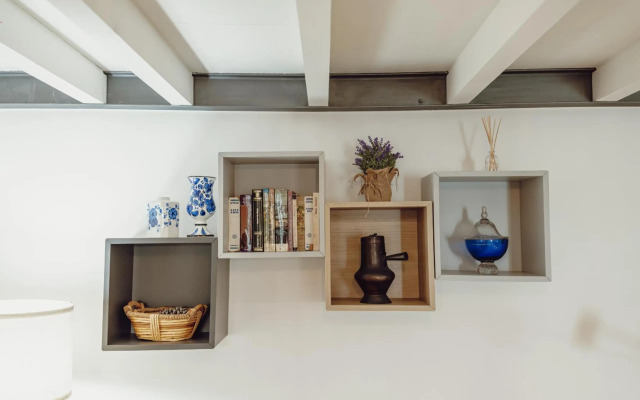 Mezzanine Stylish Apartment S