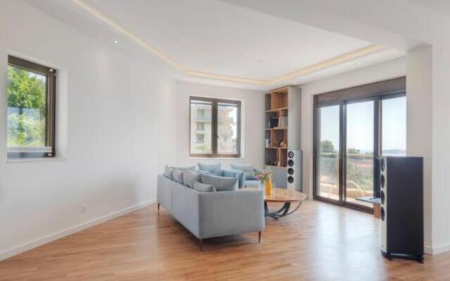 Regina's Residence-One Bedroom Apartment