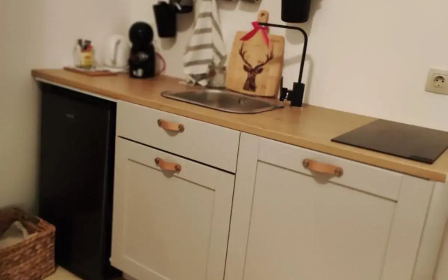 Studio 9, St John Park