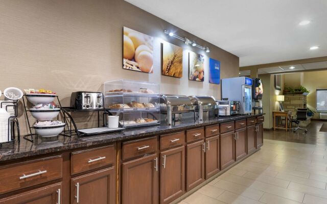 Comfort Inn & Suites Black River Falls I-94