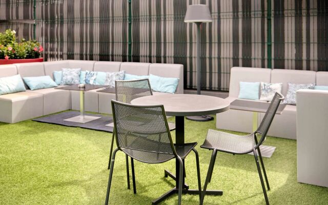 ibis Lyon Gerland Musée des Confluences