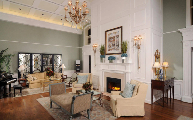 Hampton Inn & Suites Charlotte/South Park at Phillips Place