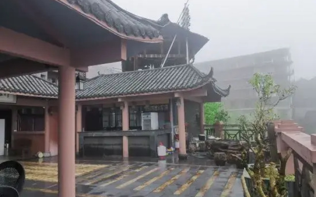 Shenlongtang Hotel