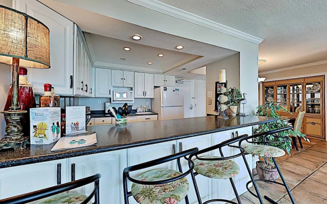 Sabine Yacht & Racquet by Southern Vacation Rentals