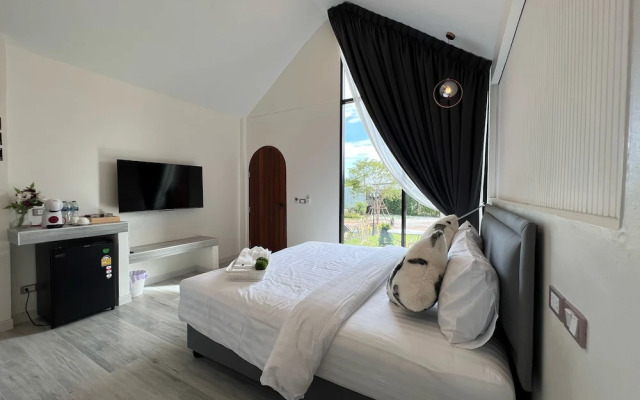 Bannjamjuree Resort Sattahip