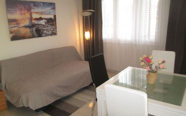 Villa Velin Apartments