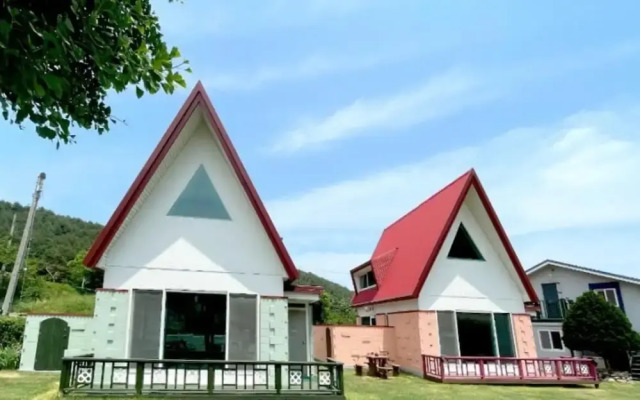 Yangyang Badaae Geolinbeol Pension