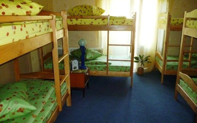YourHostel Club