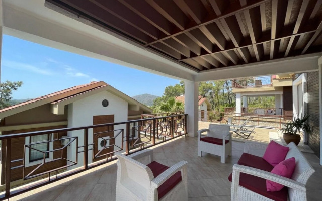 Spectacular Villa With Pool in Gocek Fethiye