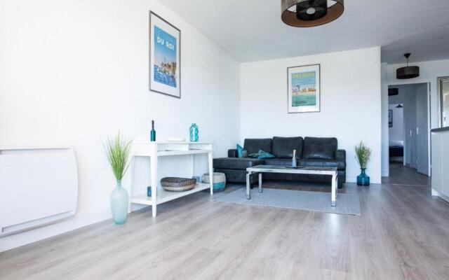 Superb Apartment Near The Port And The Sea