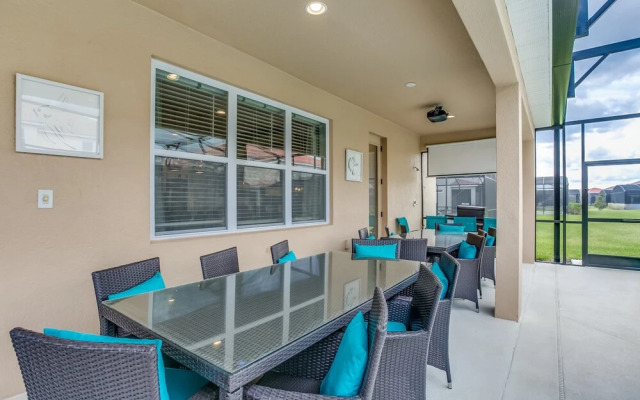 Broadoak Drive villa Solterra 5