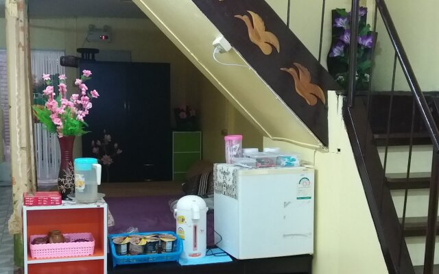 Lucky House Phra Sing Chiangmai - Hostel