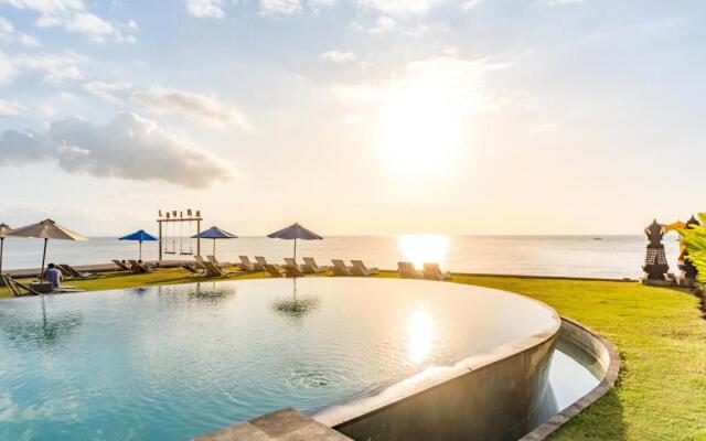 Lovina Beach Club & Resort