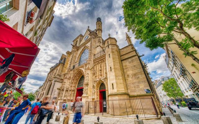 B 1632 - Louvre - Studio Parisien