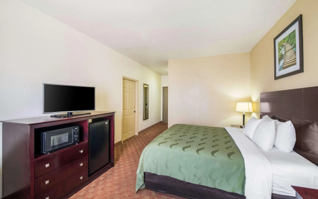 Quality Inn Bastrop