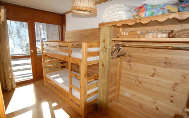 Cromotherapy Apartment