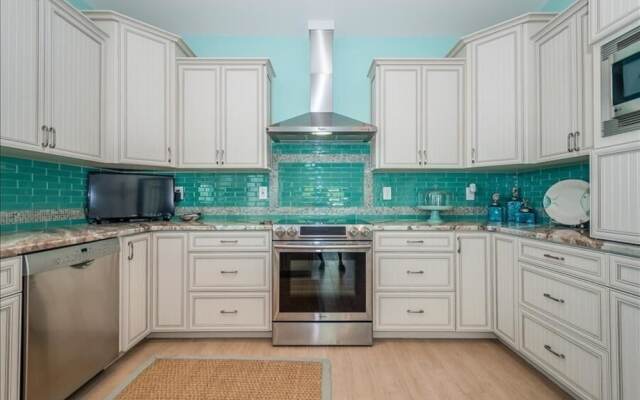 343 Gulf Blvd - 4Br Home