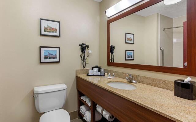 Comfort Suites Nashville near Percy Priest Lake