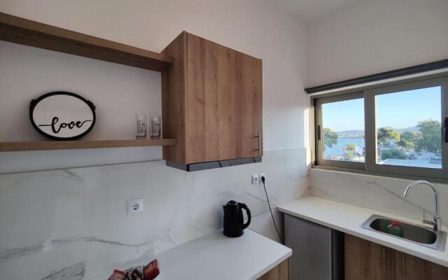 Finikas Suites & Apartments Airport