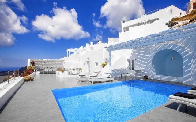 Immaculate 5-bed With Pool - Villa Eros Sea