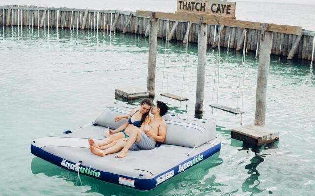 Thatch Caye Resort a Muy'Ono Resort