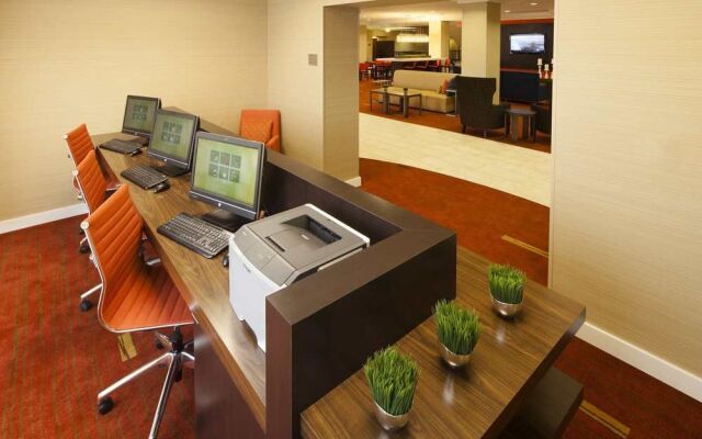 Courtyard Wichita at Old Town