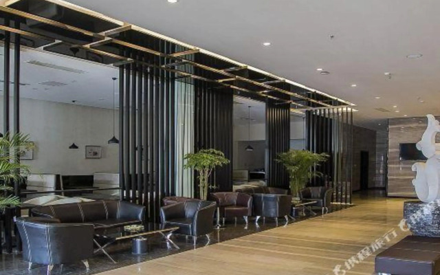 The Olive Tree Holiday Hotel (Beijing Happy Valley Store)