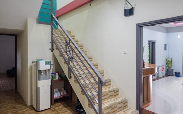 RedDoorz Syariah near Stasiun Kota Bogor