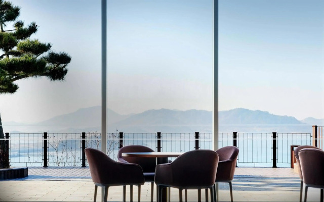 Hotel Hyundai by Lahan Mokpo
